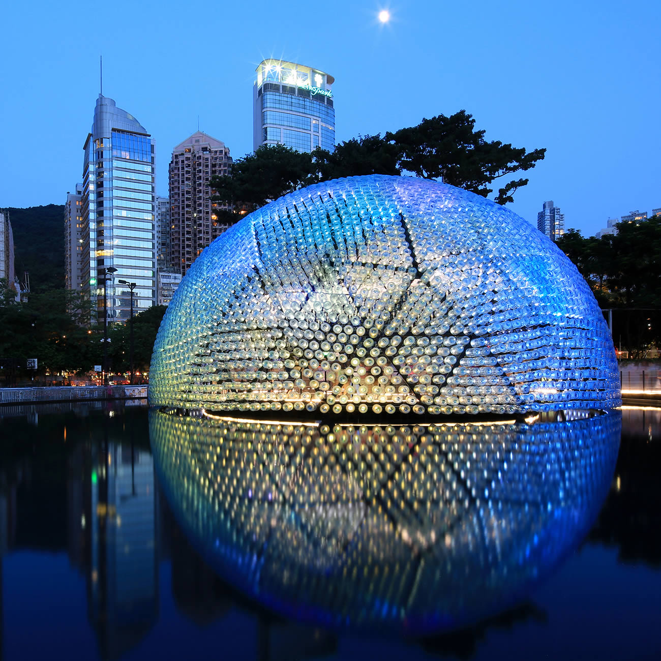 Rising Moon Pavilion by Stanley Siu