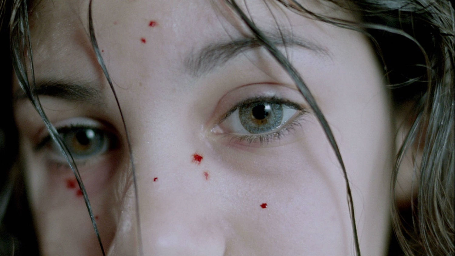 let the right one in vampire eyes blood