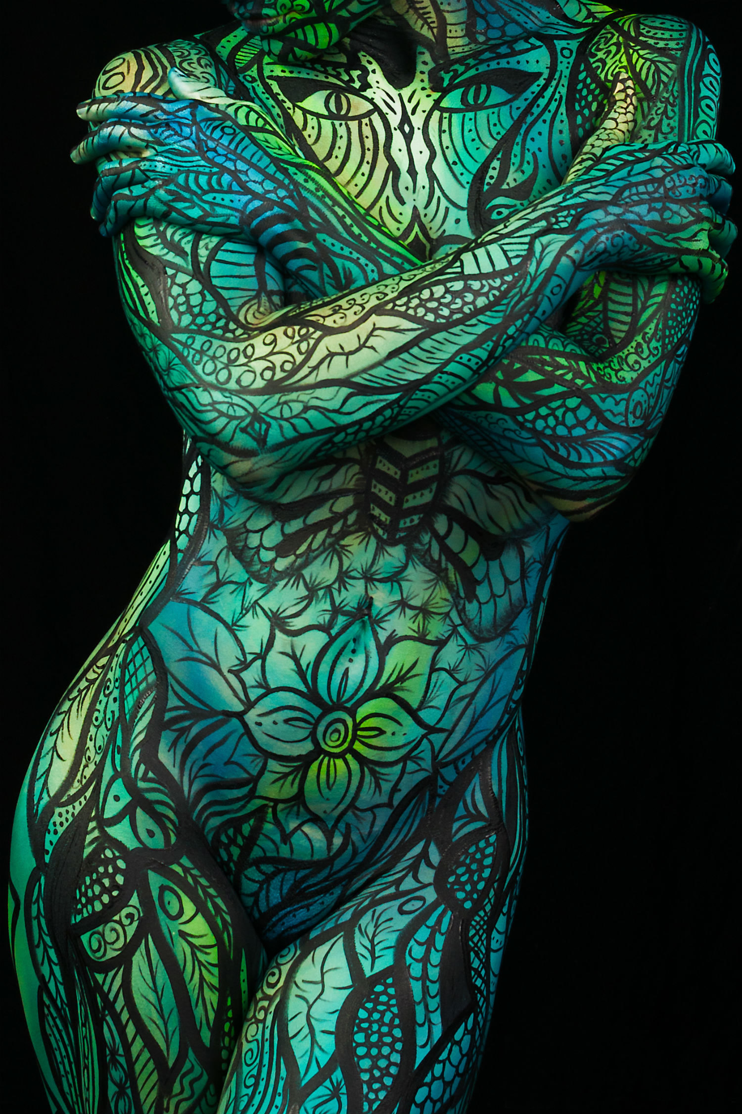 green body painting on female body by trina merry