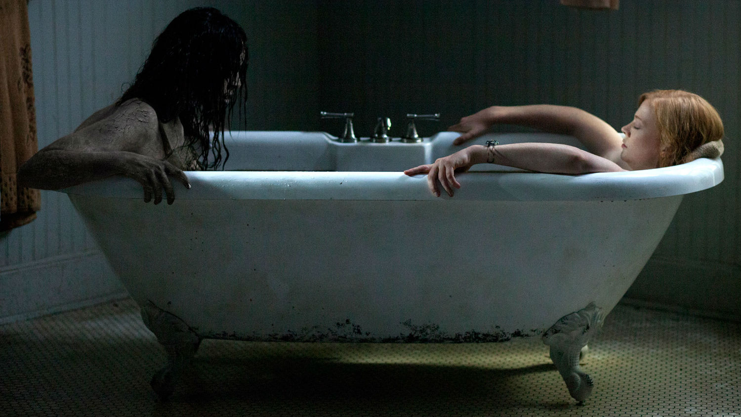 jessabelle bath horror 