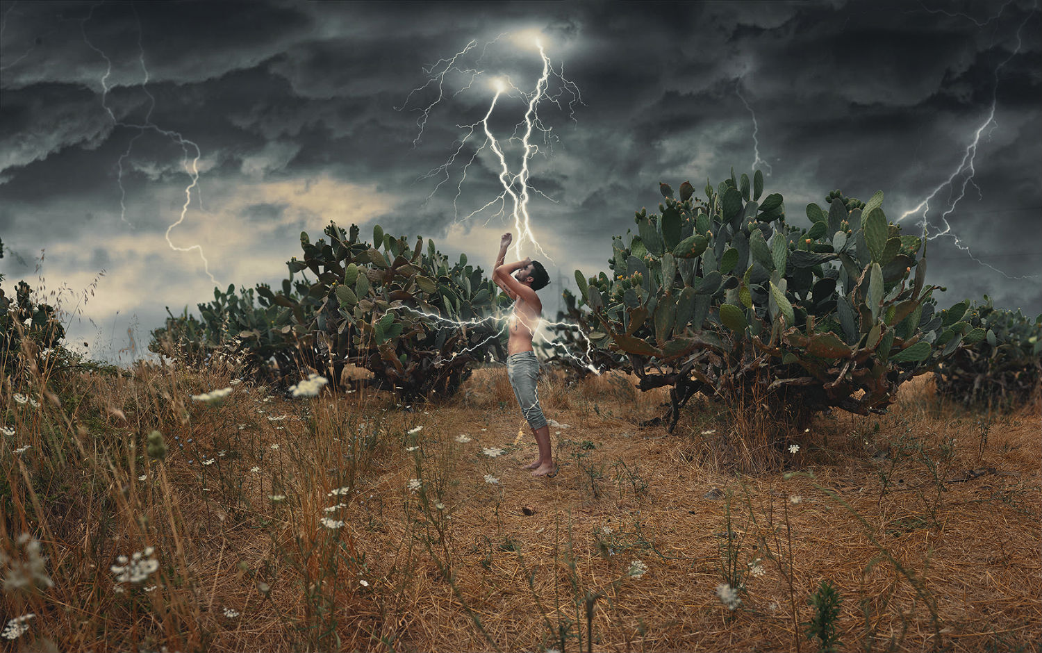 Giulio Musardo photography surreal  lightning 