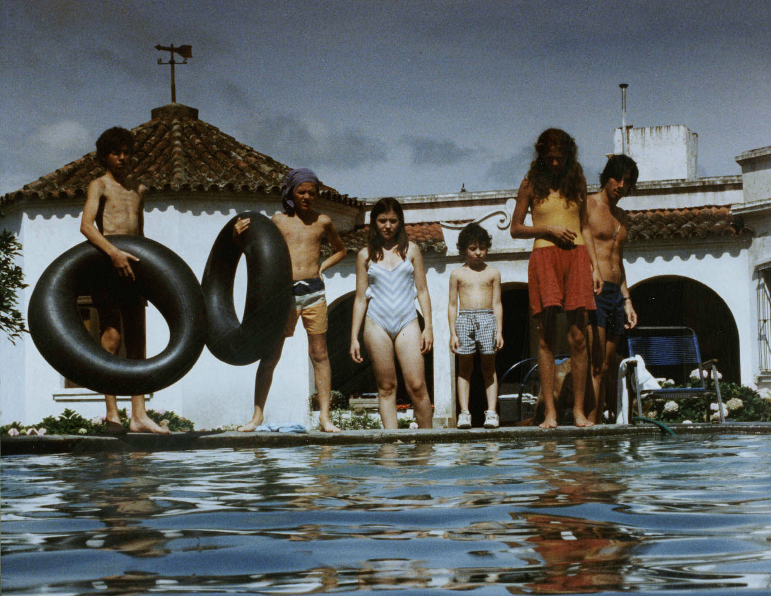 the swamp swimming pool family argentina 