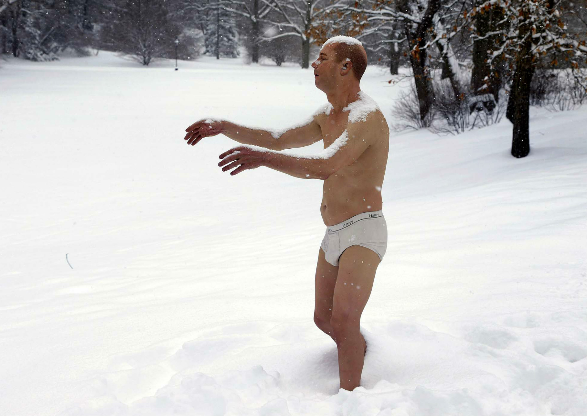 nude sculpture tony matelli wellesley college snow sleepwalking