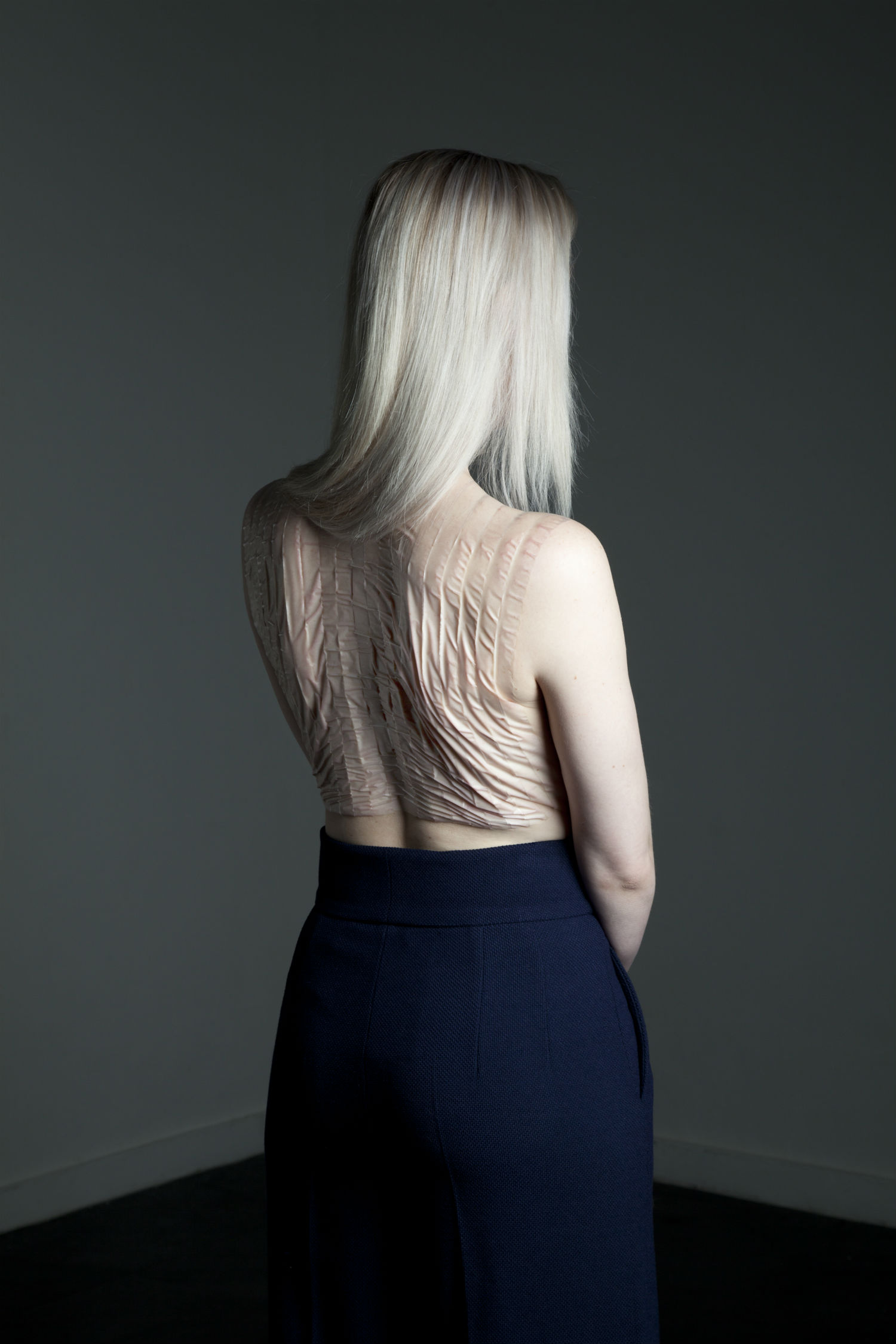 Juuke Schoorl photography body naked minimalist