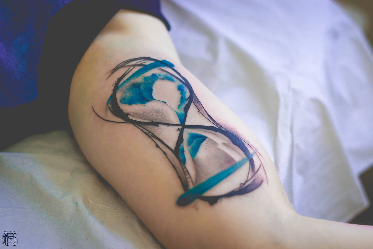 watercolor tattoo, hourglass by dener silva