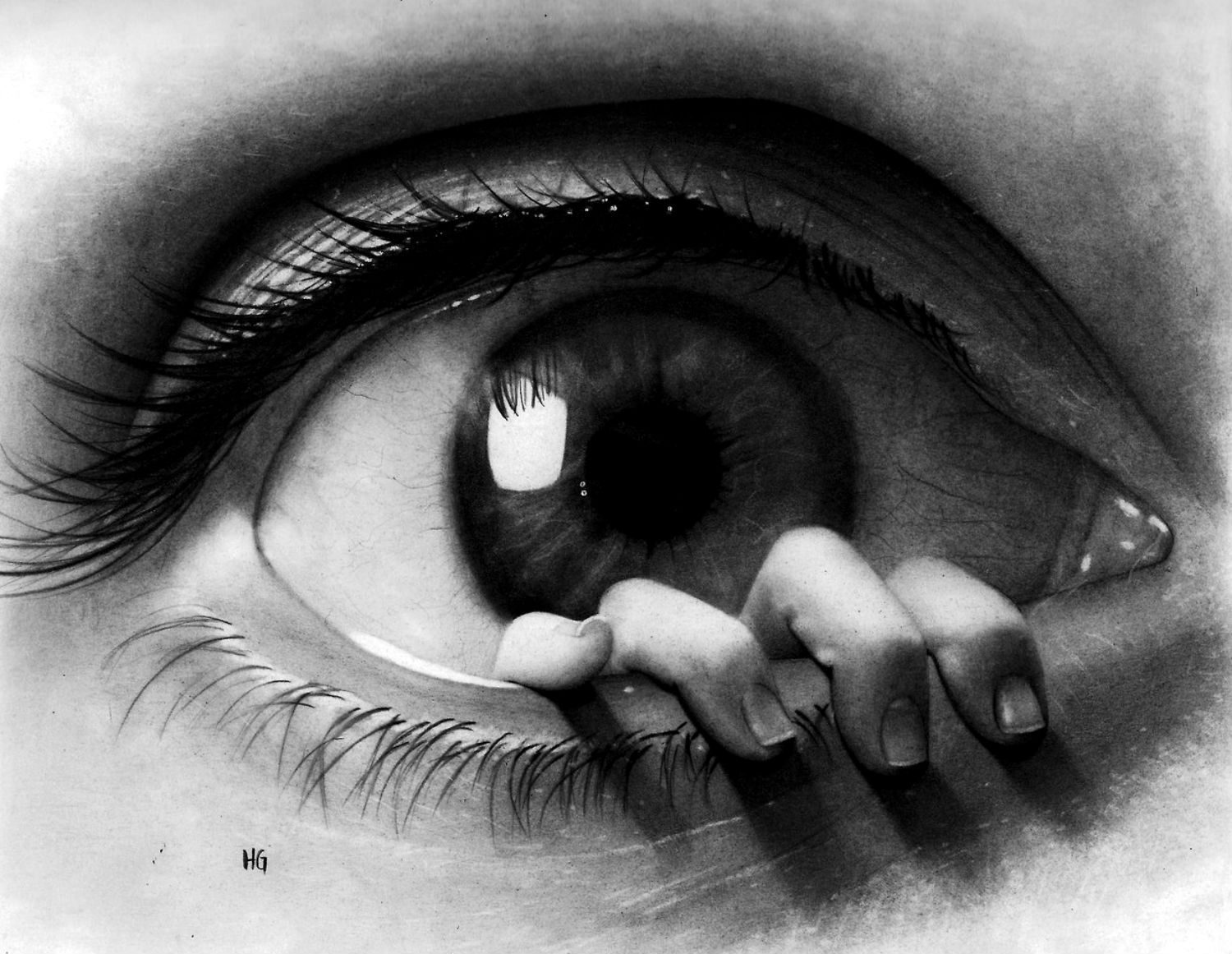 Famous Hyper-realist Artists working in Pencil