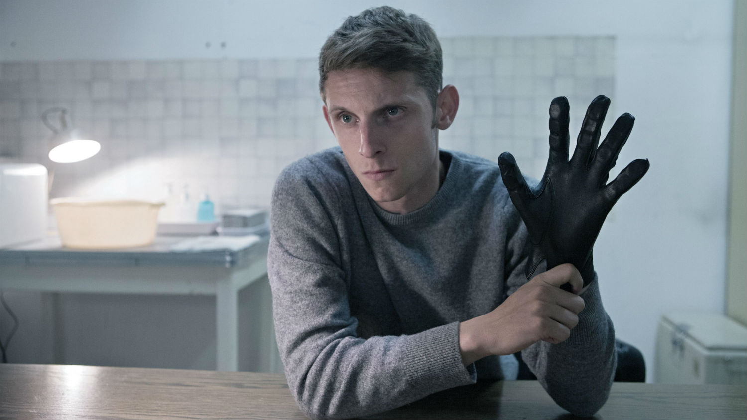 nymphomaniac jamie bell gloves