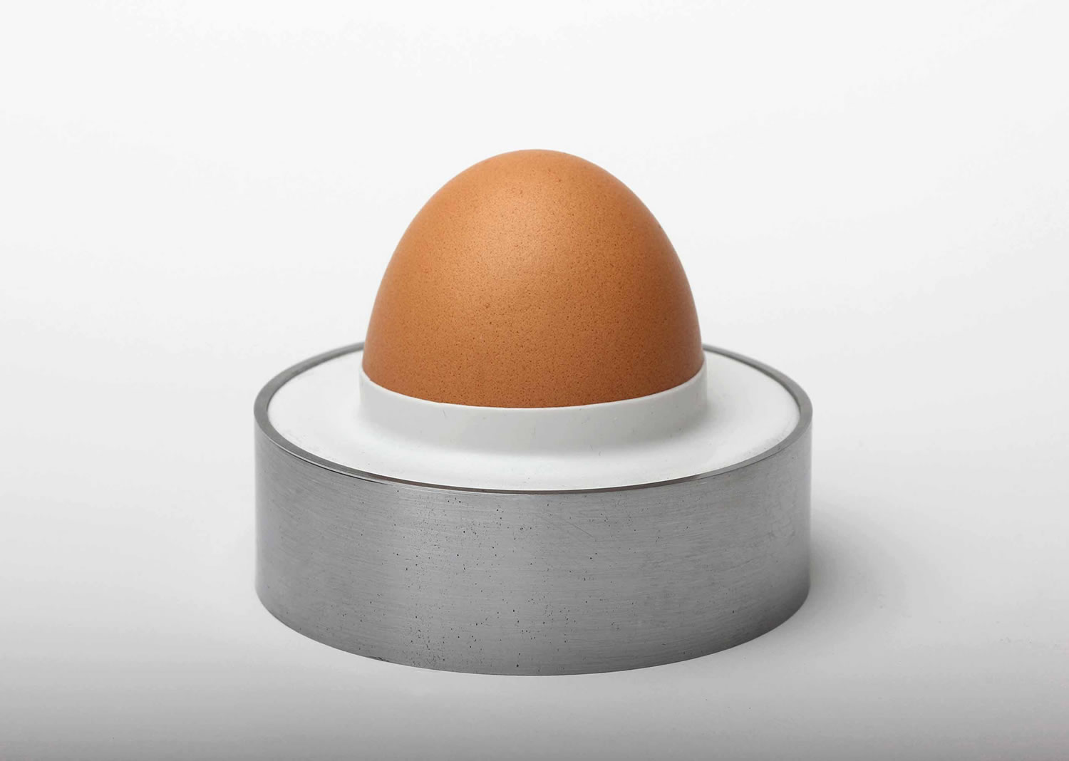 one size fits all egg holder by james stoklund