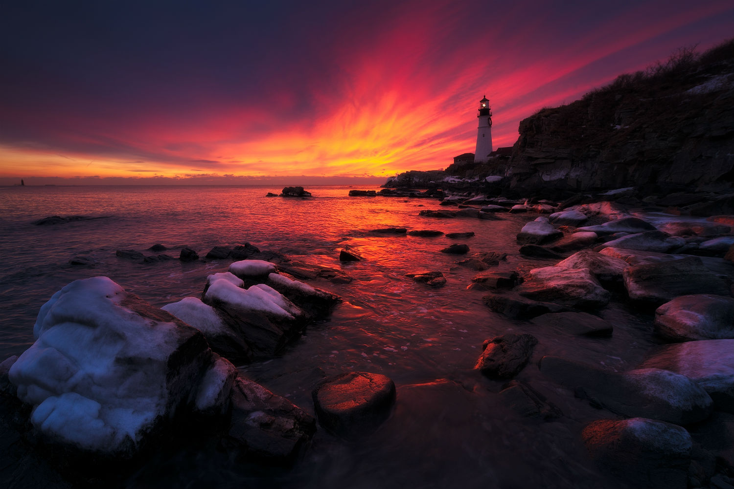 Yegor Malinovskii landscape photography sea clouds colour lighthouse