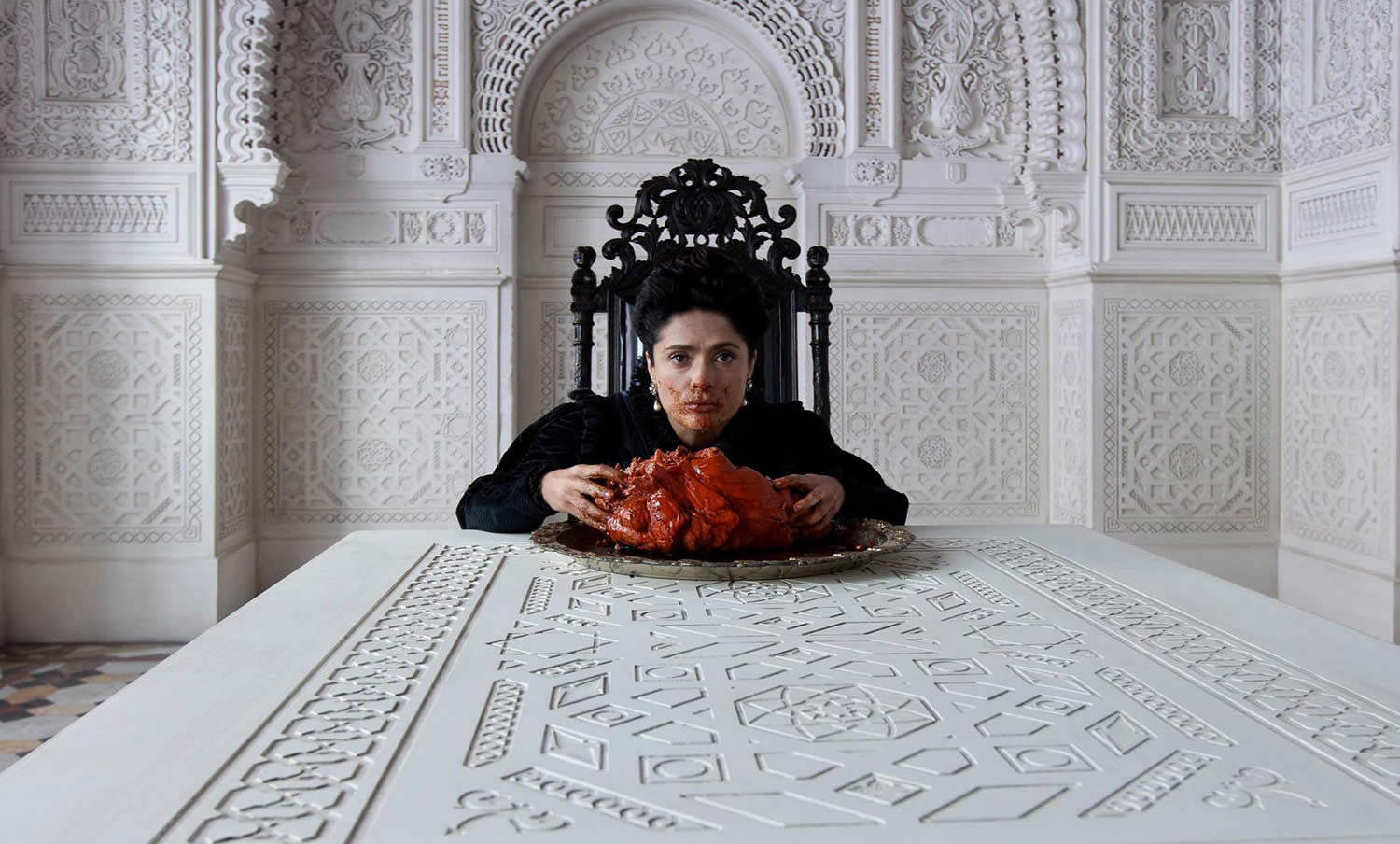 SALMA HAYEK in Tale of Tales