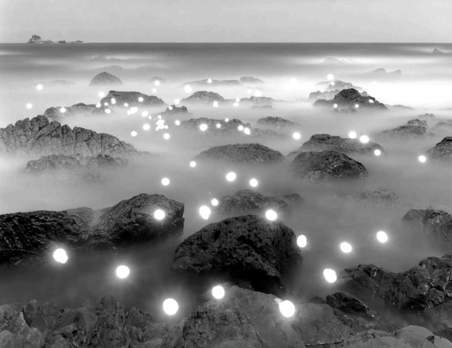 Tokihiro Sato black white light mist japan