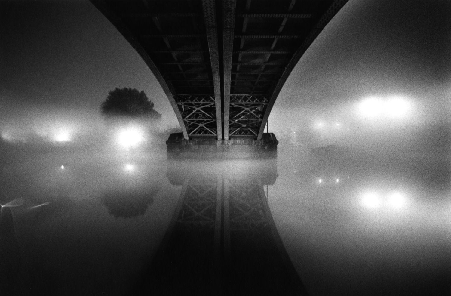 michael kenna night photography thames bridge