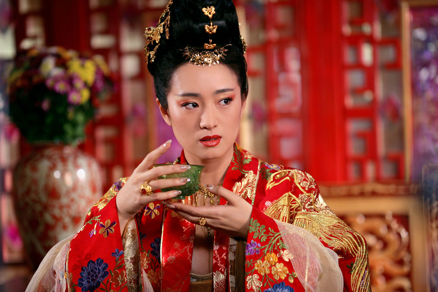 curse of the golden flower still gong li