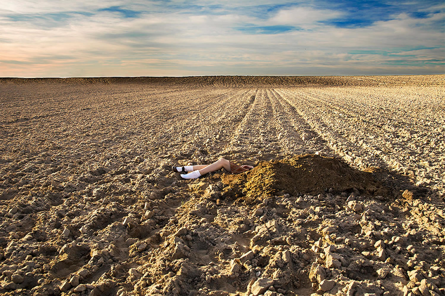 buried girl, photography
