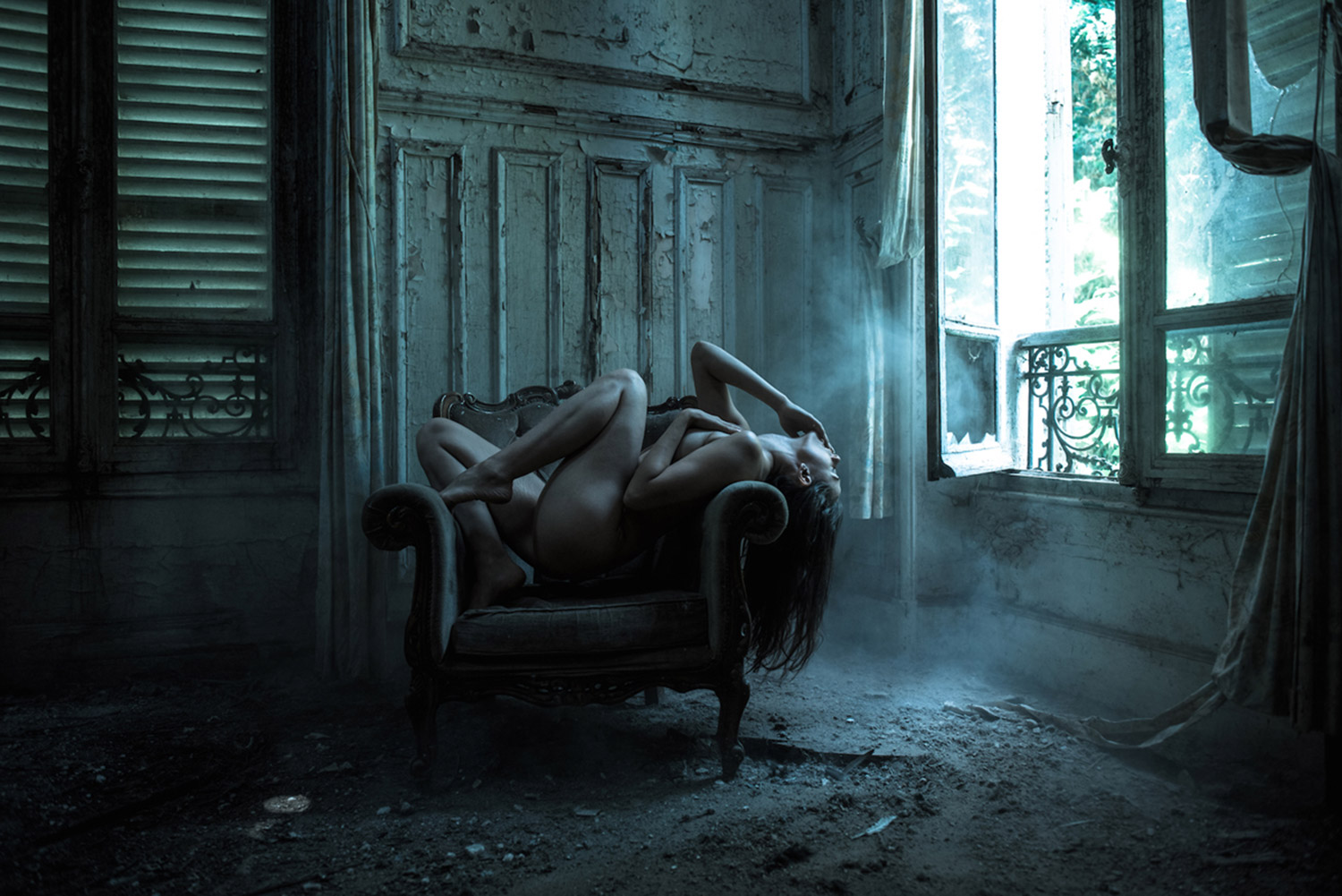 Jeremy Gibbs, Ayla in Decay, nude posing in abandoned building, dark passion