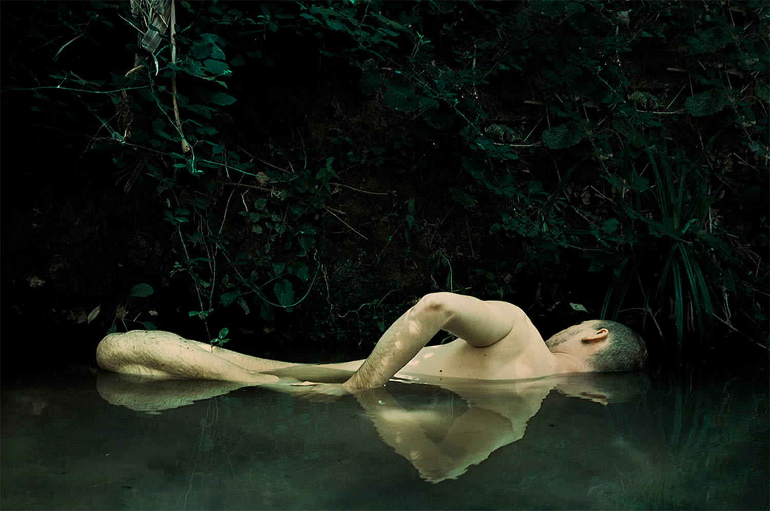 infinity, man in water, photography