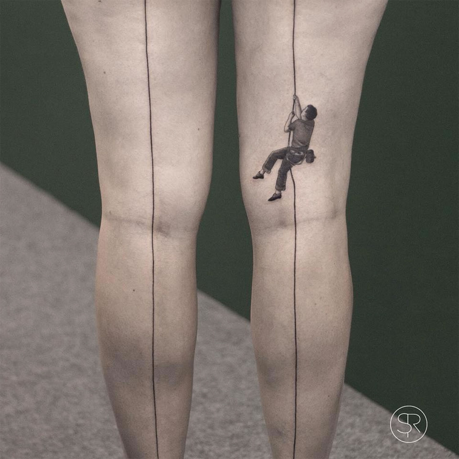 climber, alpine, tattoo on legs by Sven Rayen
