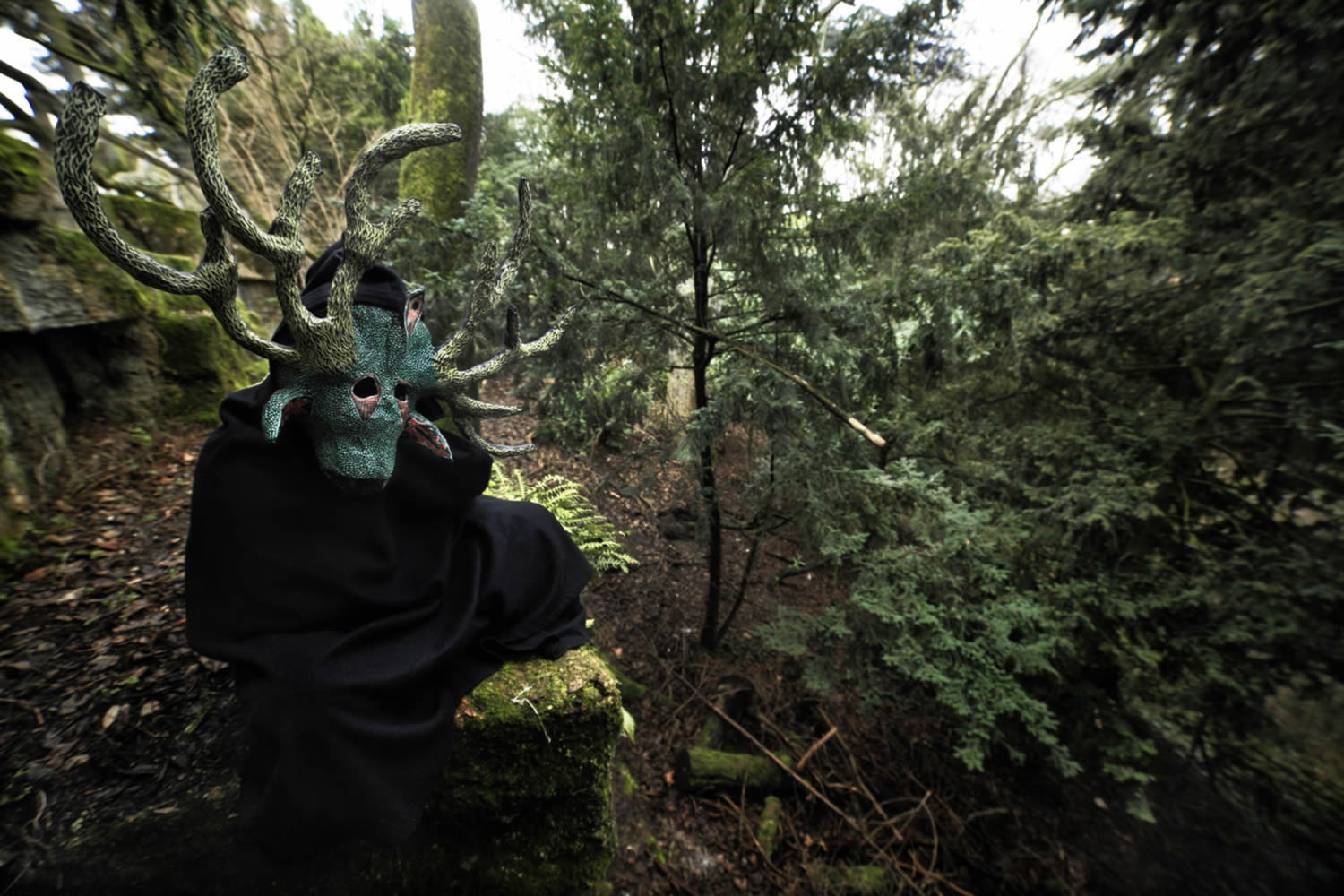 green mask with horns, by Leonard Condemine