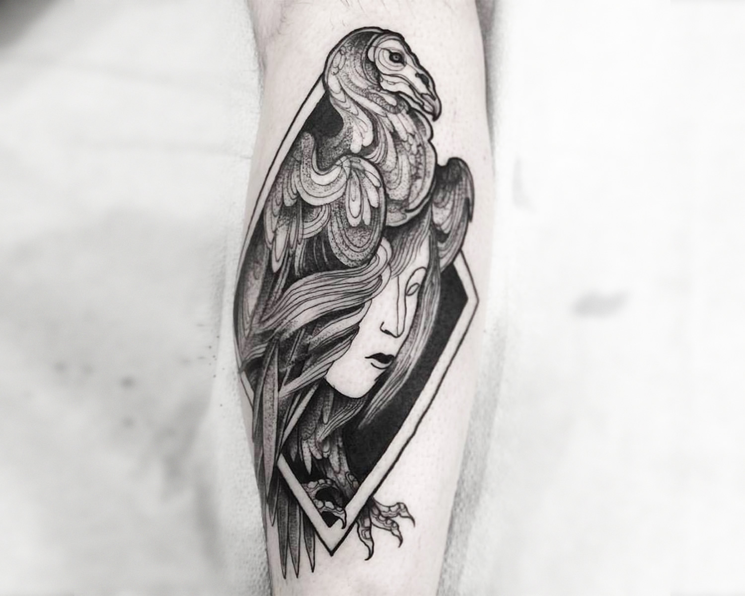 vulture tattoo by nomi chi