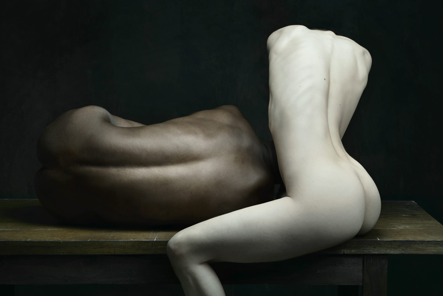 black and white bodies, drifting series, photography by Olivier Valsecchi