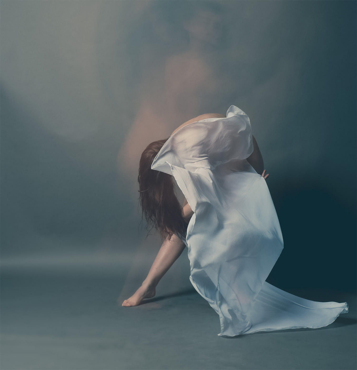 positive motion, white sheets and dancing, by ange studio