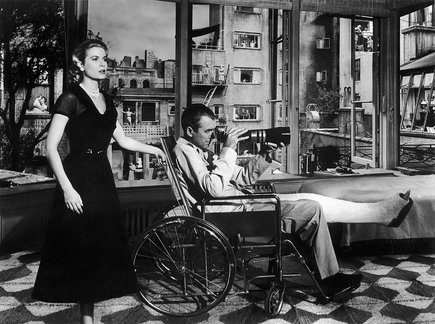 grace kelly and James Stewart, Rear Window