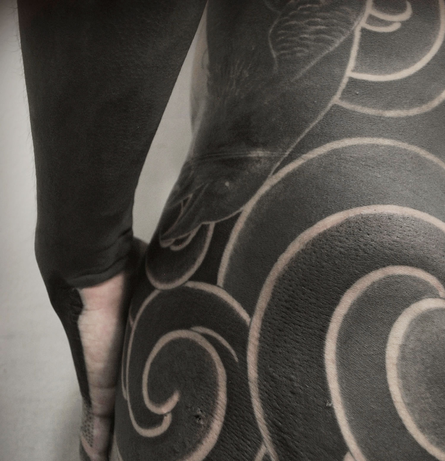 Japan-Based Tattooer Gakkin Creates Beautiful Body Suits – Scene360