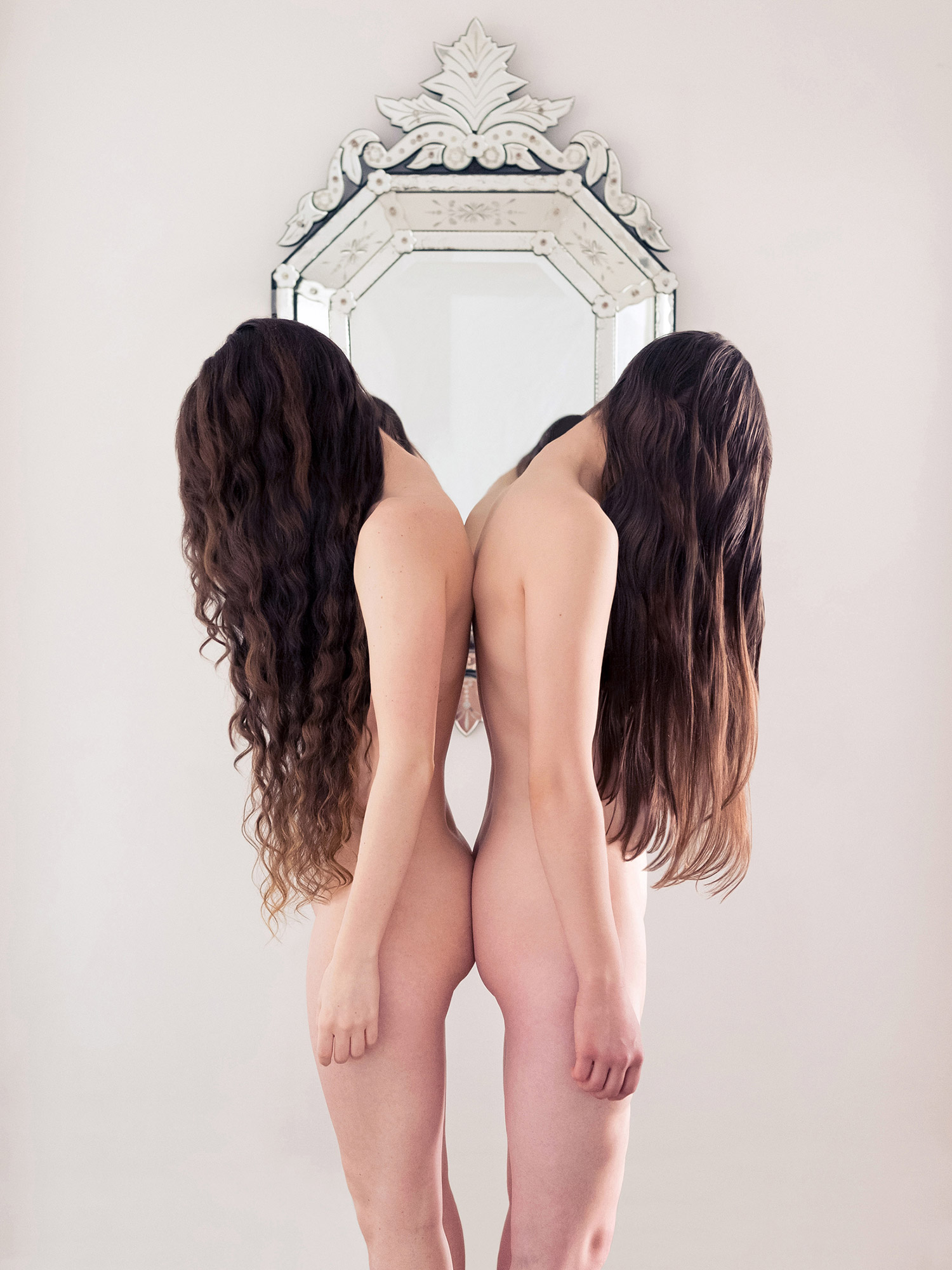 Brooke DiDonato - nude mirror image