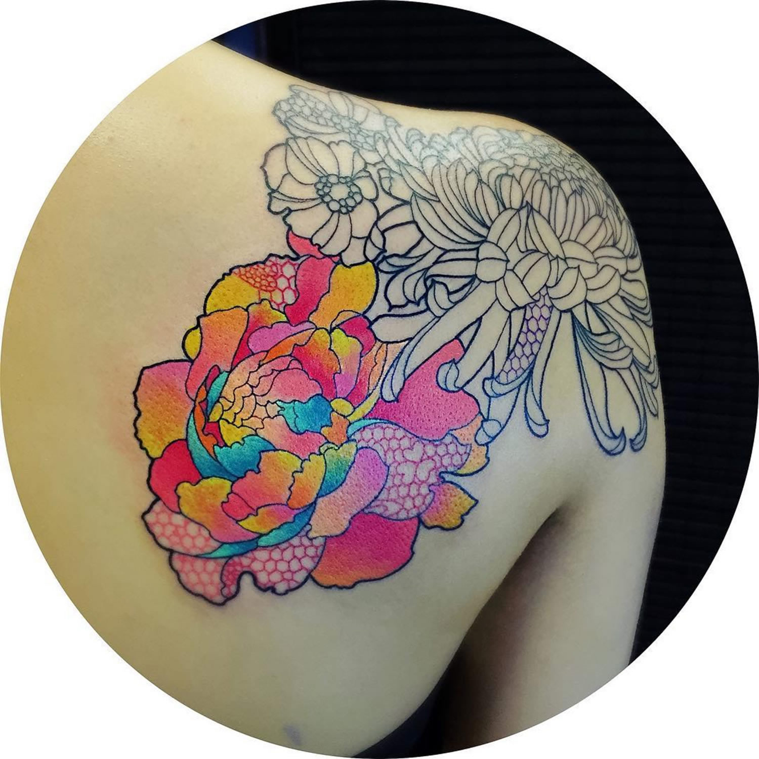 flower tattoo, shoulder