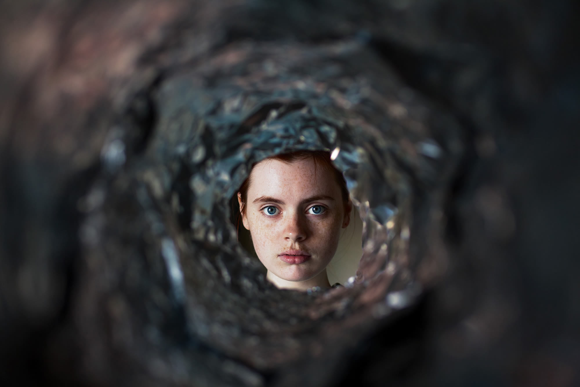 water tunnel, portrait of girl