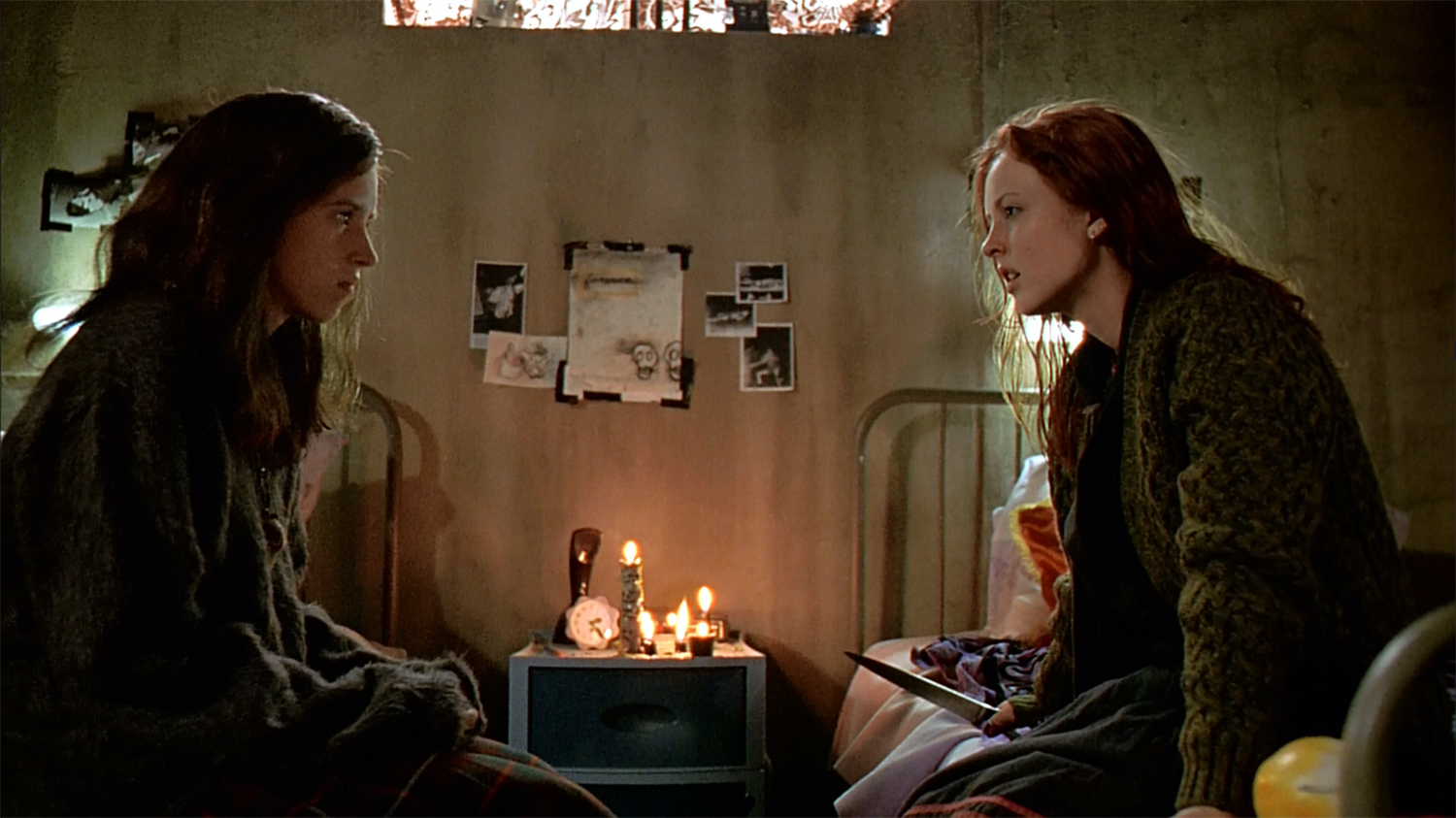 Canadian Horror Films - Ginger Snaps, sisters pact