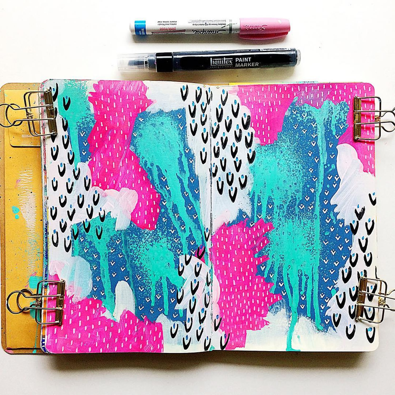 15+ Beautiful Sketchbooks Are Mobile Galleries of Stunning Works of Art