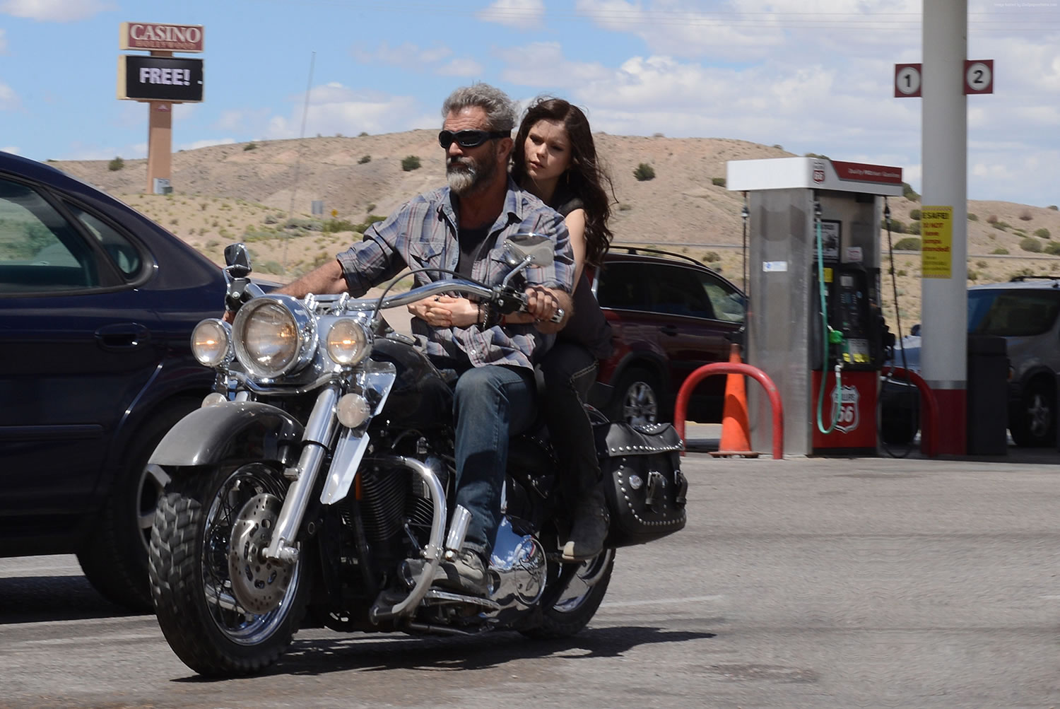 mel gilbson on bike, blood father