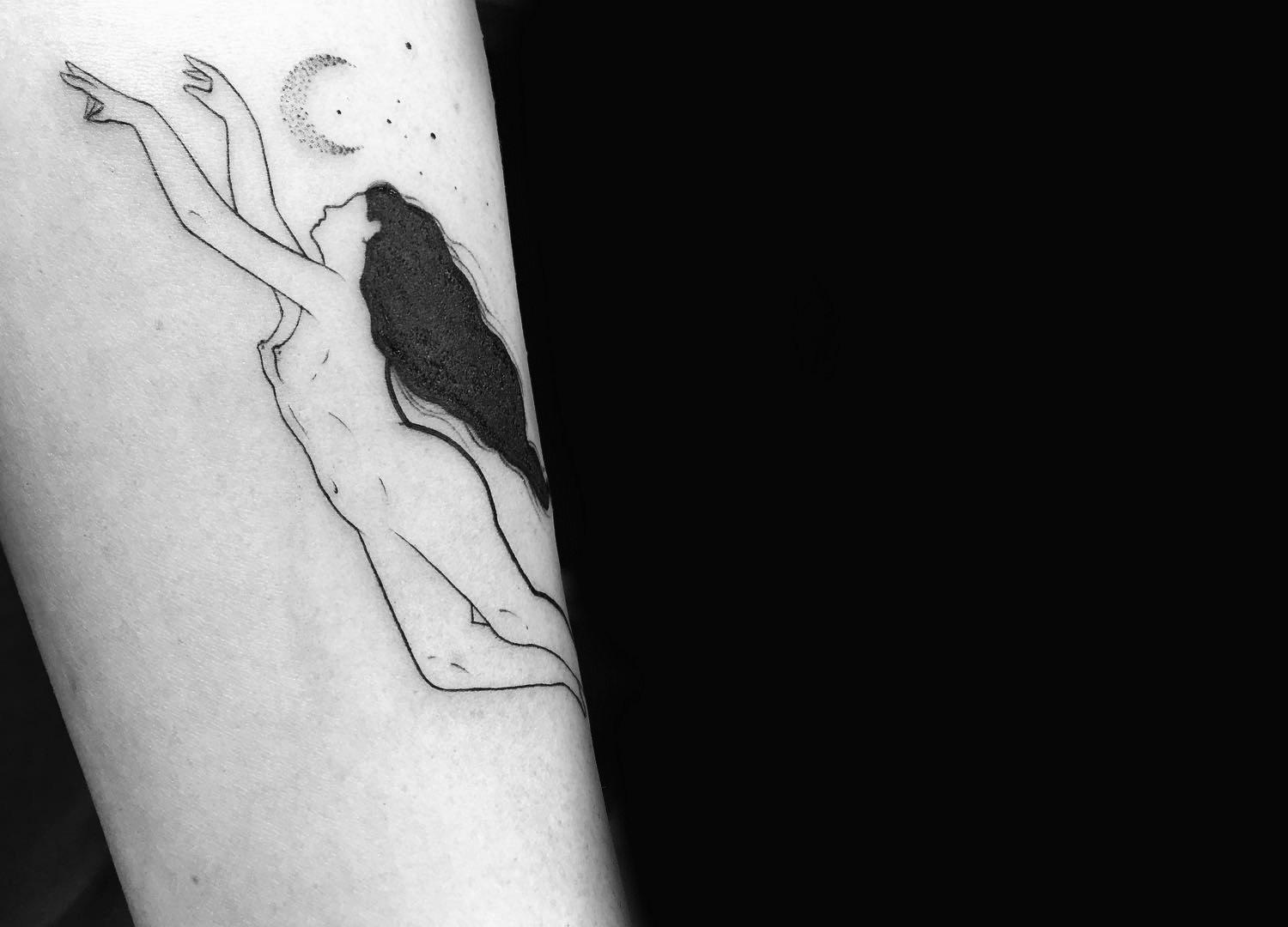 Brusimoes swimming in the night tattoo