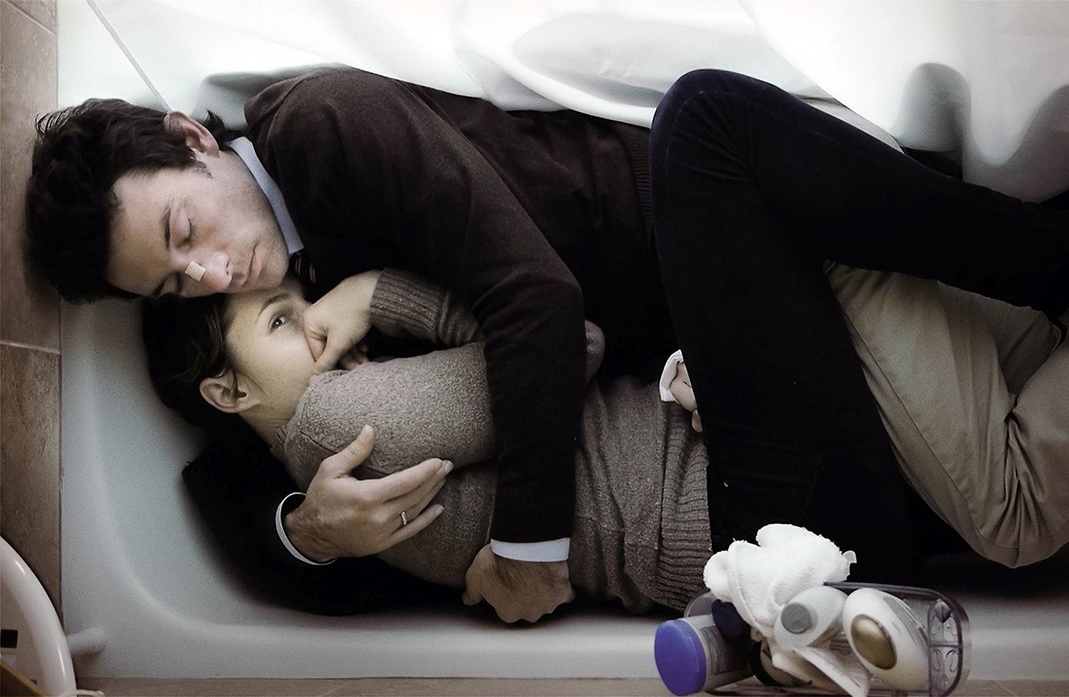 Existential Movies - Upstream Color, bathtub embrace