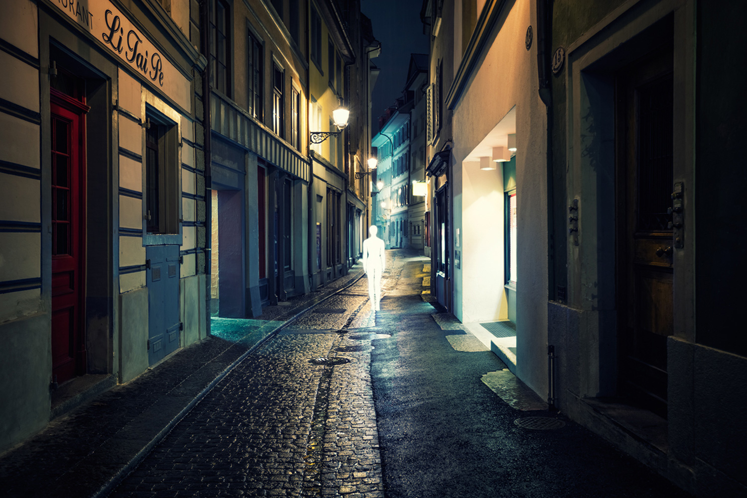Severin Ettlin, HOMOLUX - illuminated body in street