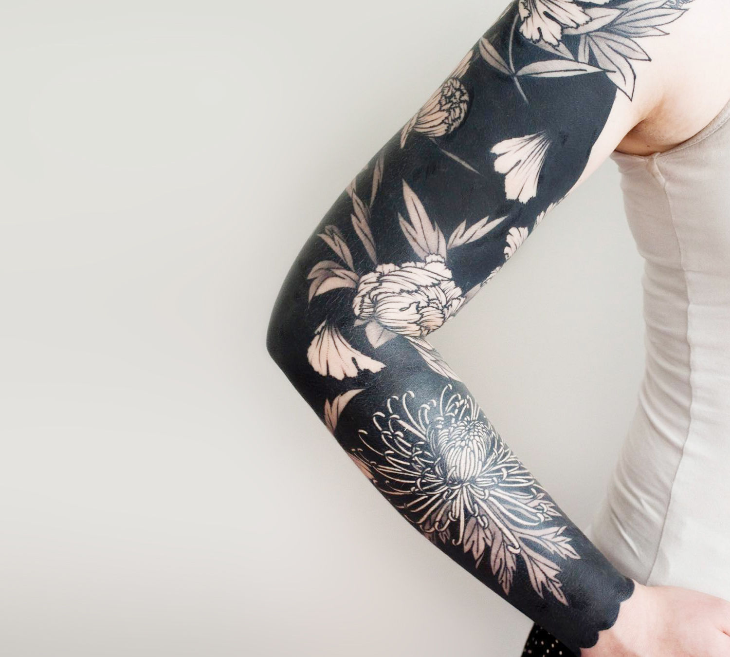 31 Splendid Negative Space Tattoo Designs To Get This Year