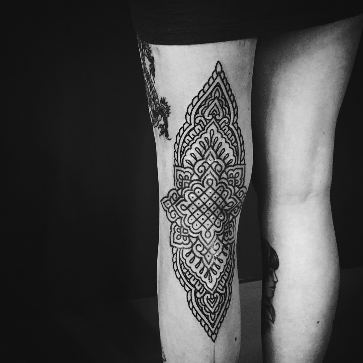Ellemental Tattoos - back of knee tattoo