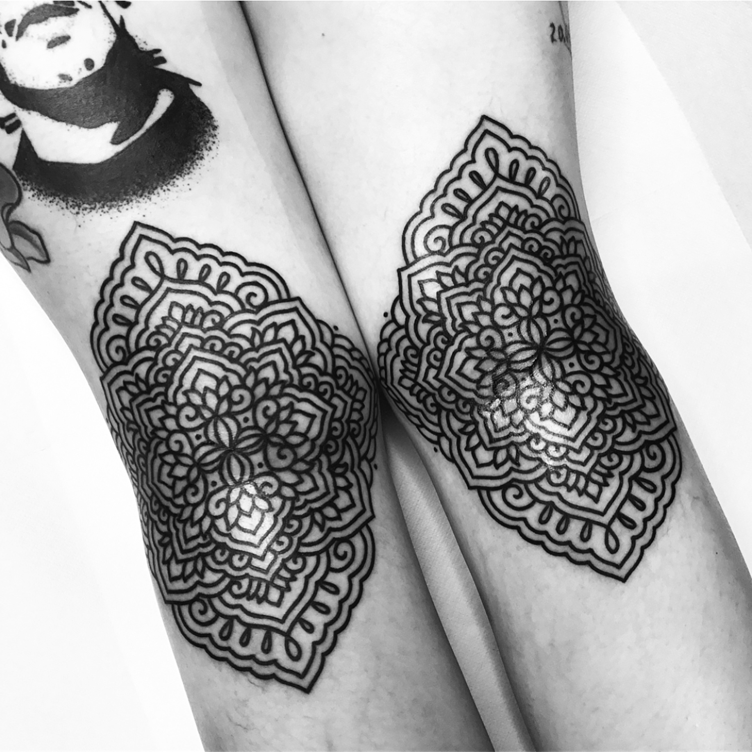Ellemental Tattoos - knee tattoo, ornamental blackwork