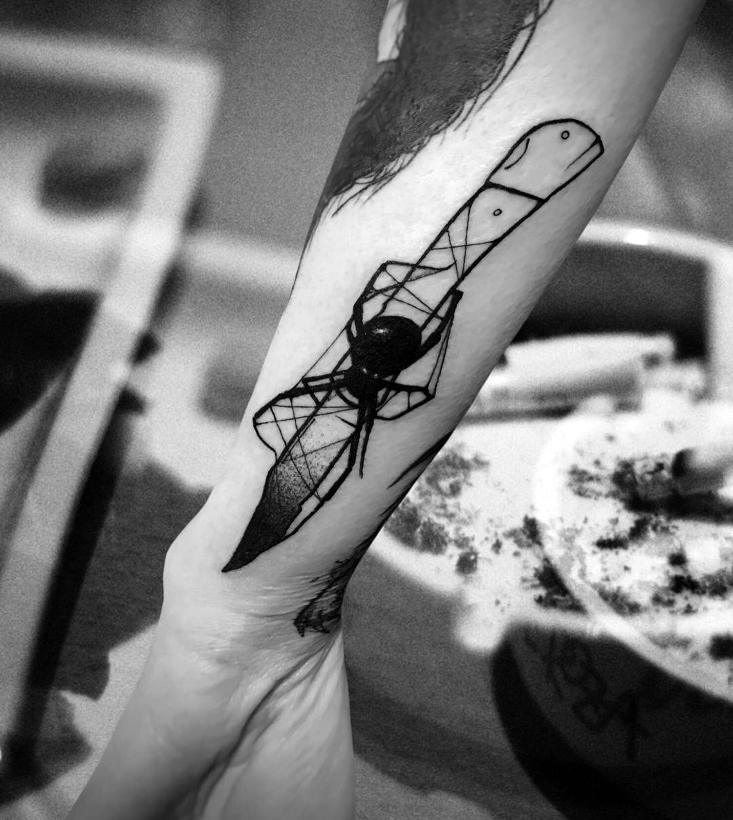 Sewp tattoo - spider on knife 2