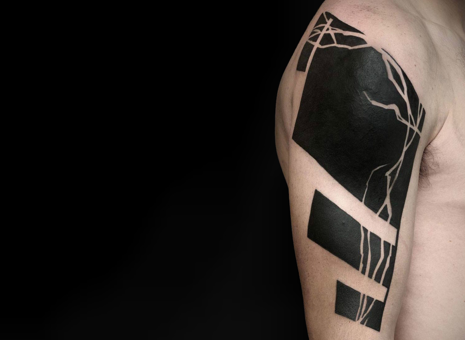 Beautiful Linear and Geometric Tattoos by Chaim Machlev