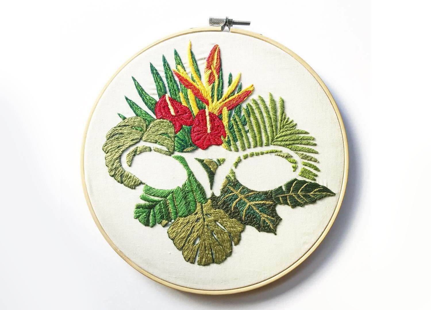 Ovaries embroidery with flower motif