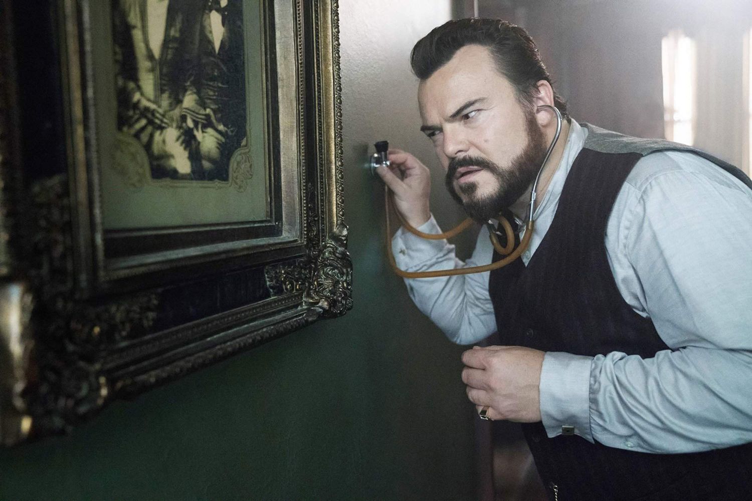 jack black in The House With a Clock in Its Walls