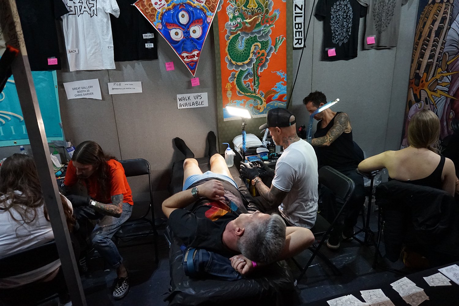 ami james tattooing at london convention