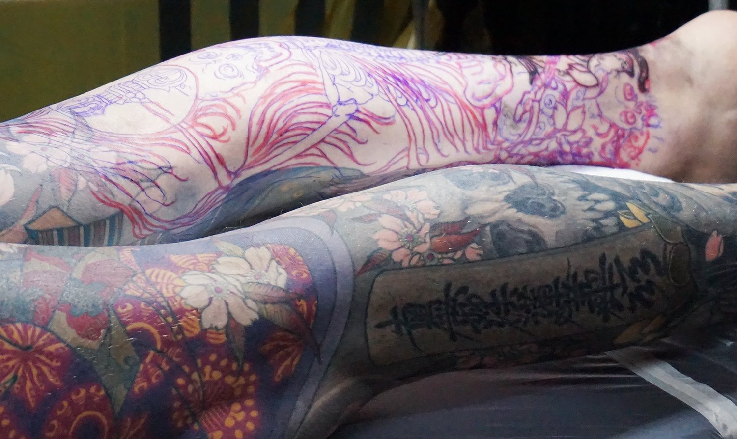 shige yellow blaze leg tattoos