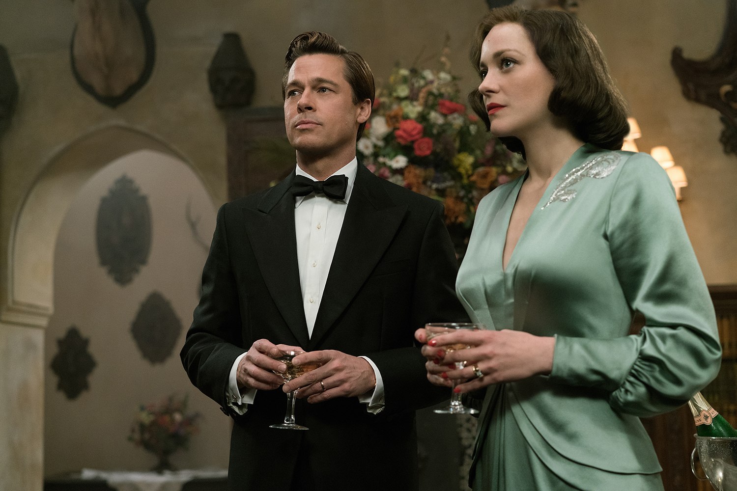 brad pitt and marian coitllard in Allied