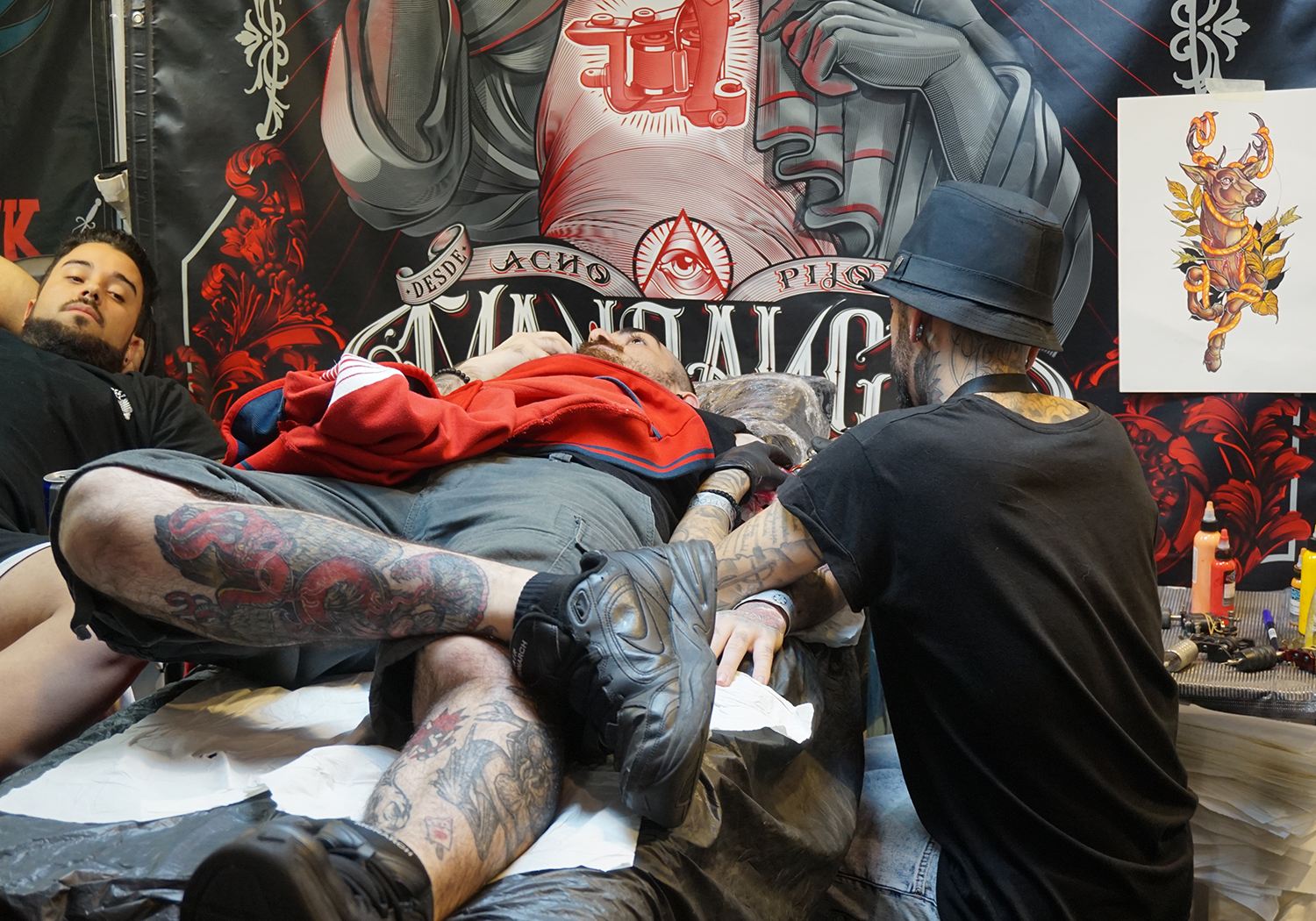 leo barrachina at tattoo convention