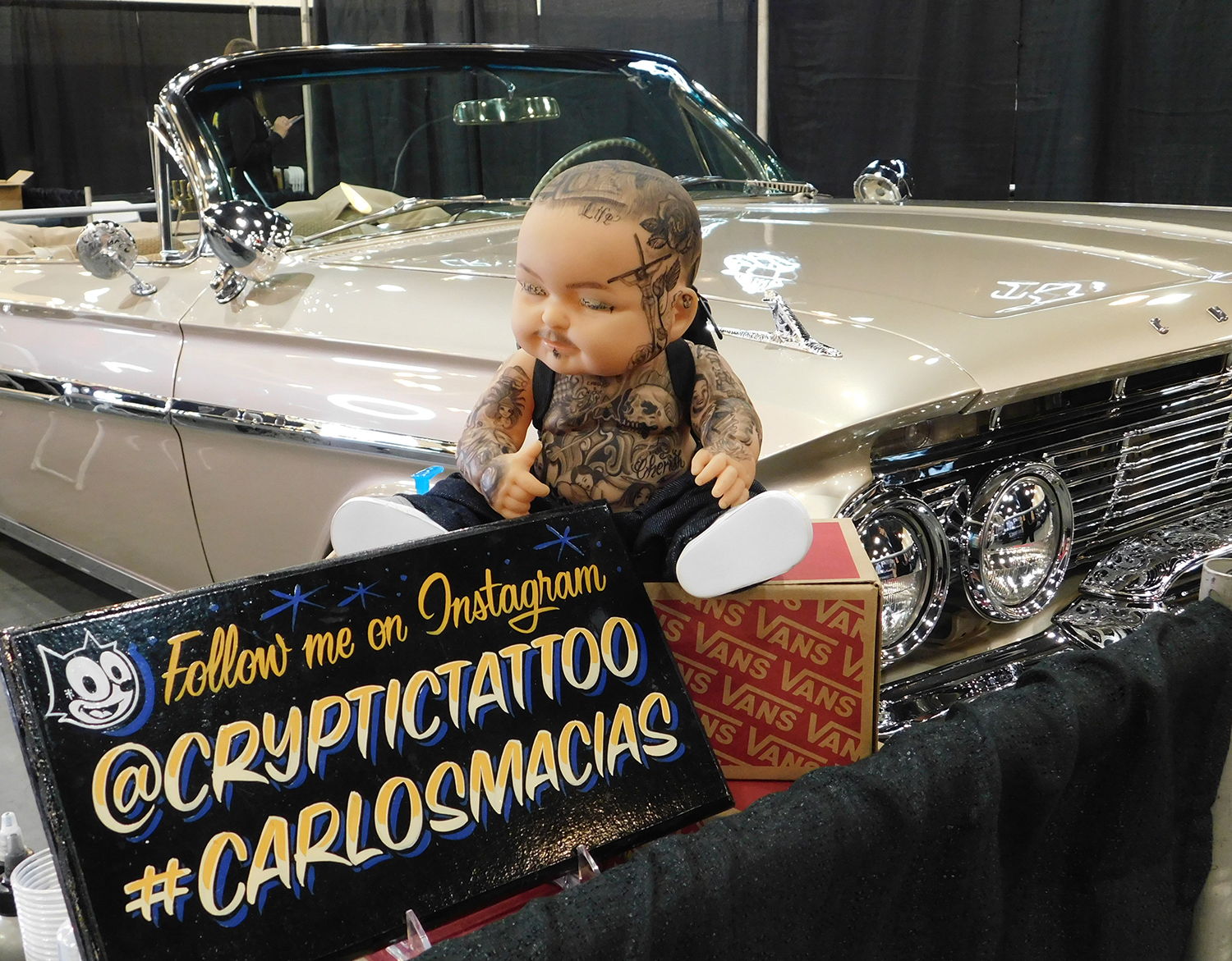 tattoo baby and classic car at tattoo event, carlosmacias