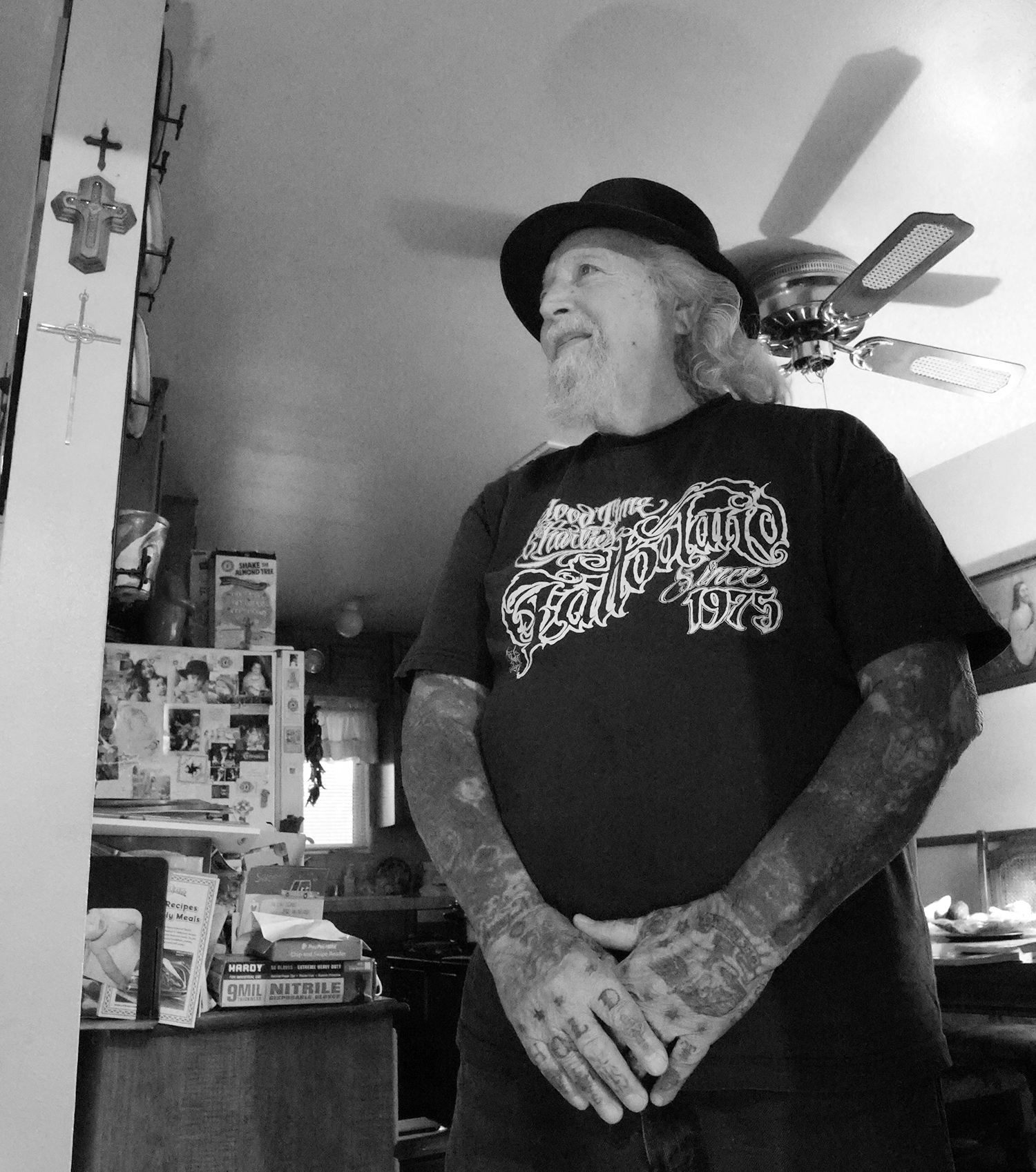 good time charlie in modesto, charlie cartwright fine-line tattoo legend, photo by adriana de barros