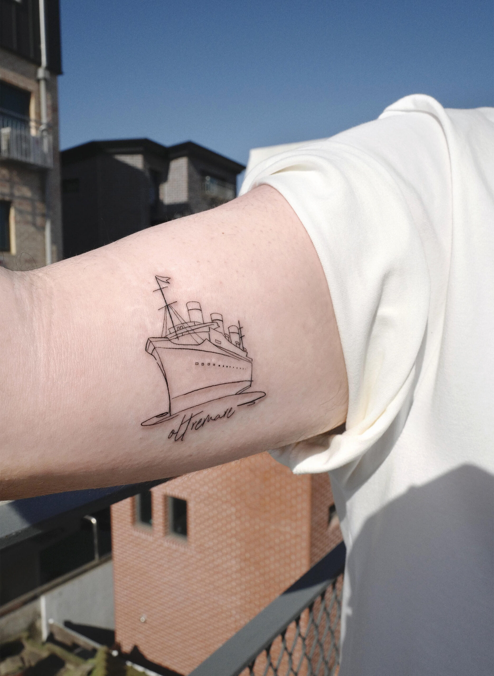 camera line drawing tattoo